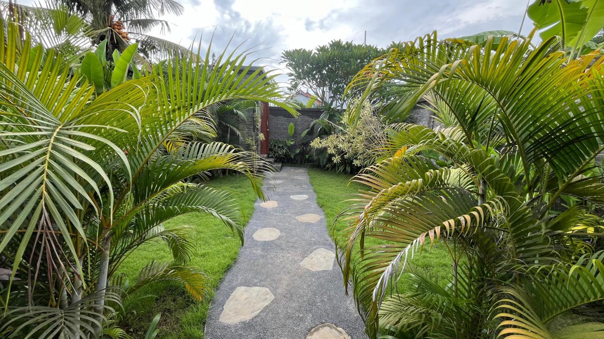 Royani Villa Sukawati Exteriör bild